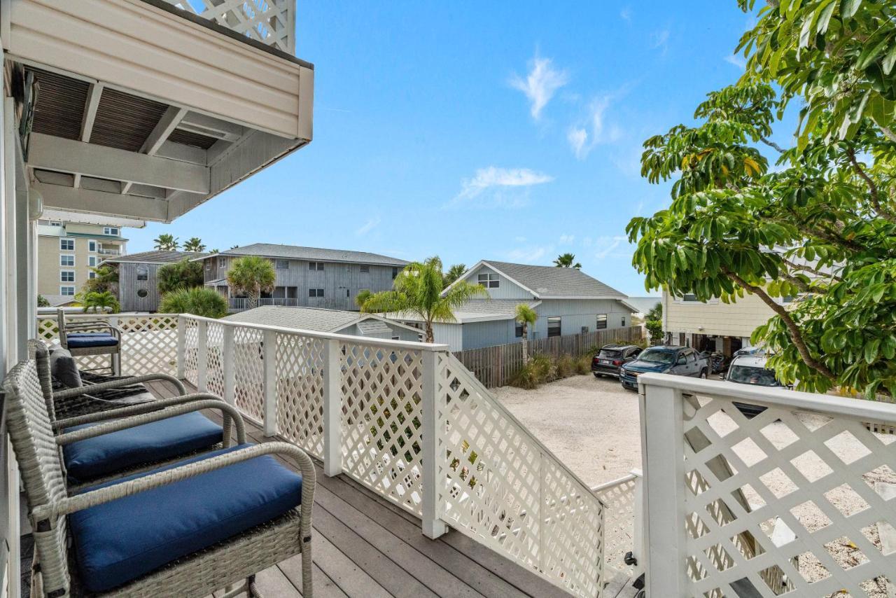 クリアウォーター・ビーチ Beach House In Indian Shoresヴィラ エクステリア 写真